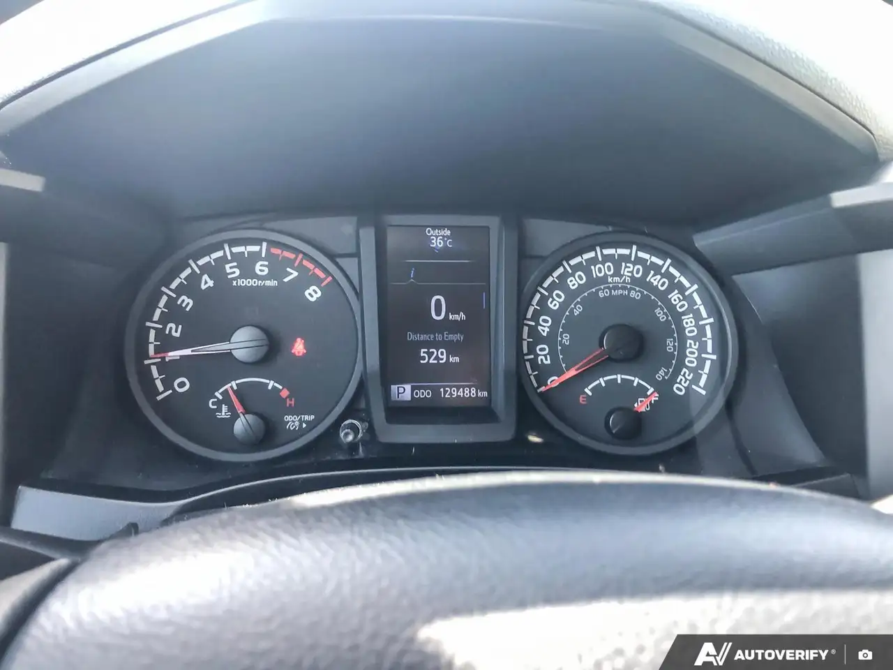 Toyota Tacoma снимка Toyota Tacoma