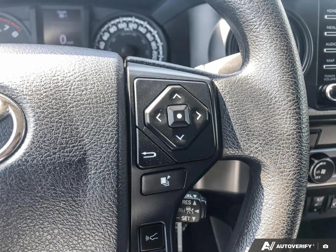 Toyota Tacoma снимка Toyota Tacoma