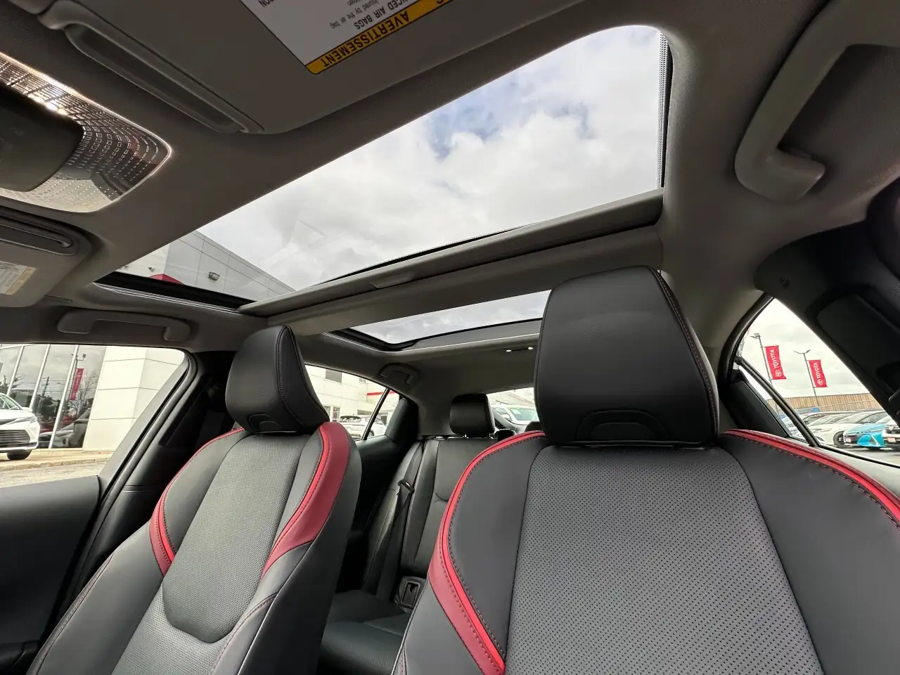 Toyota Prius Prime снимка Toyota Prius Prime