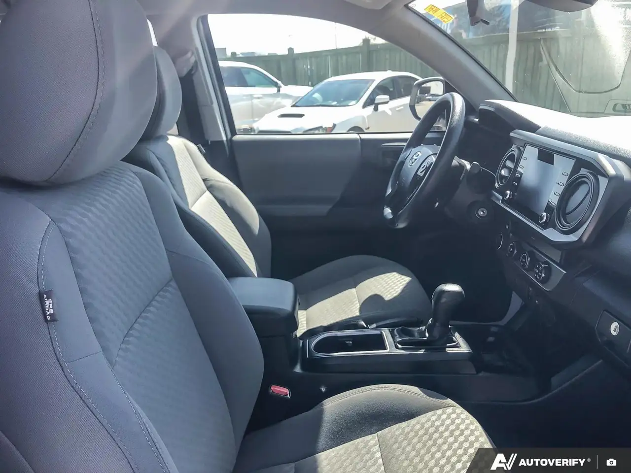 Toyota Tacoma снимка Toyota Tacoma