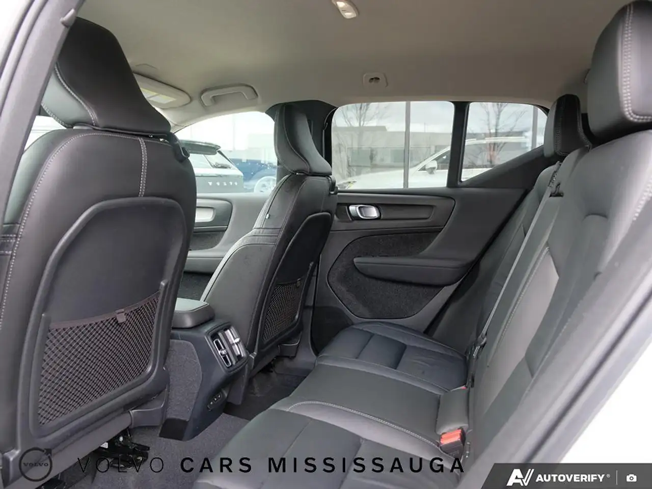 Volvo XC40 снимка Volvo XC40