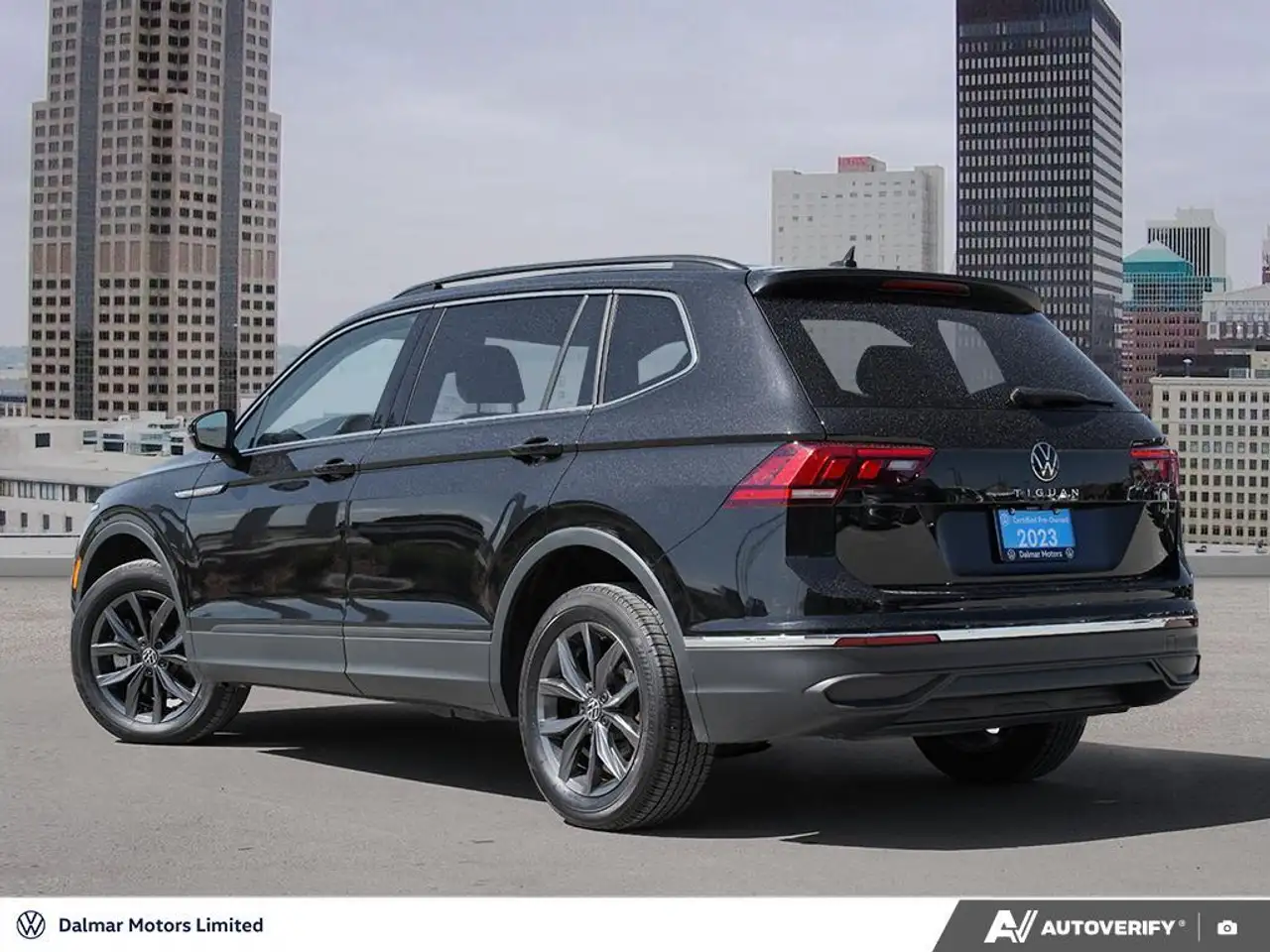 Volkswagen Tiguan снимка Volkswagen Tiguan