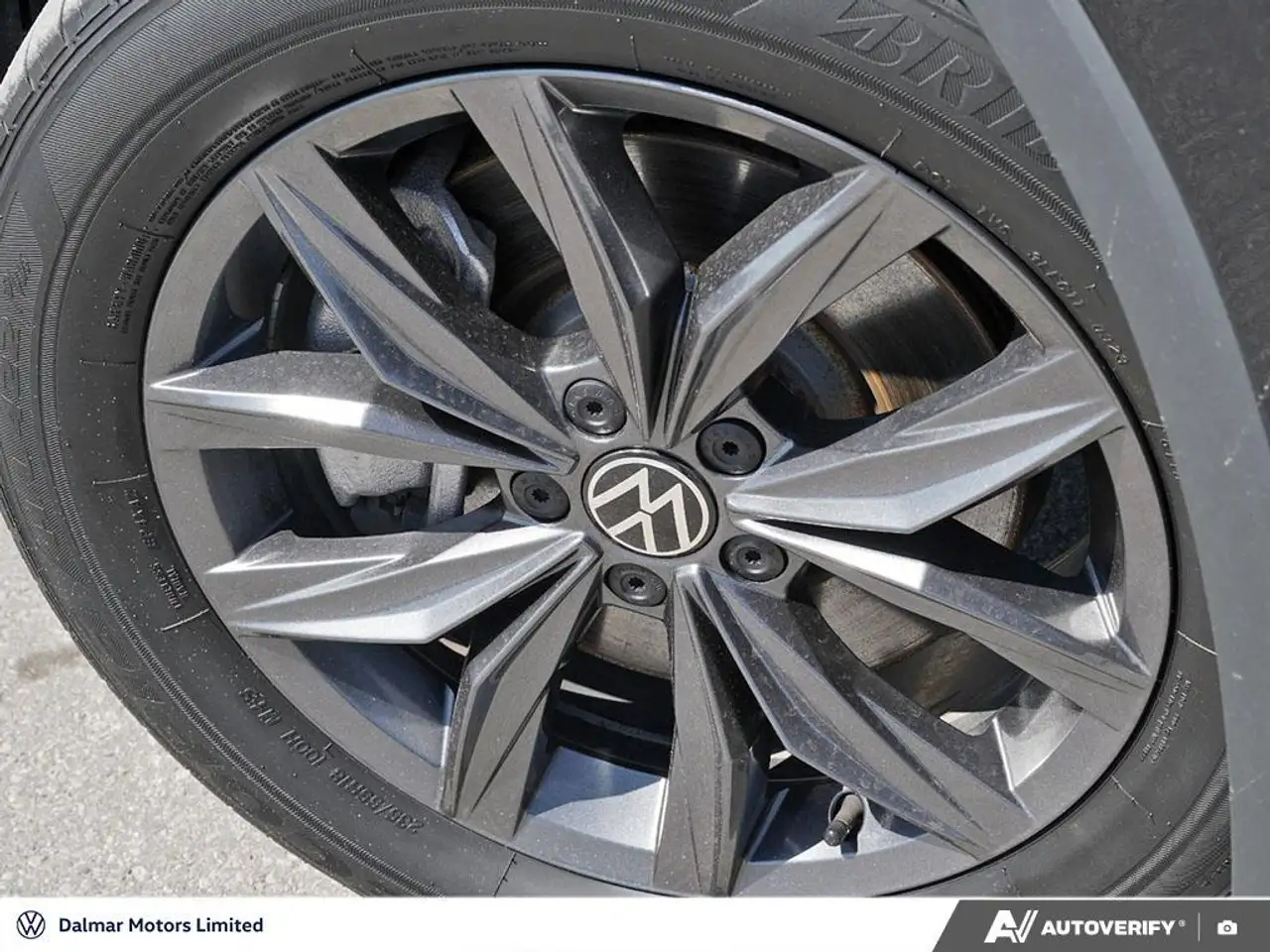 Volkswagen Tiguan снимка Volkswagen Tiguan