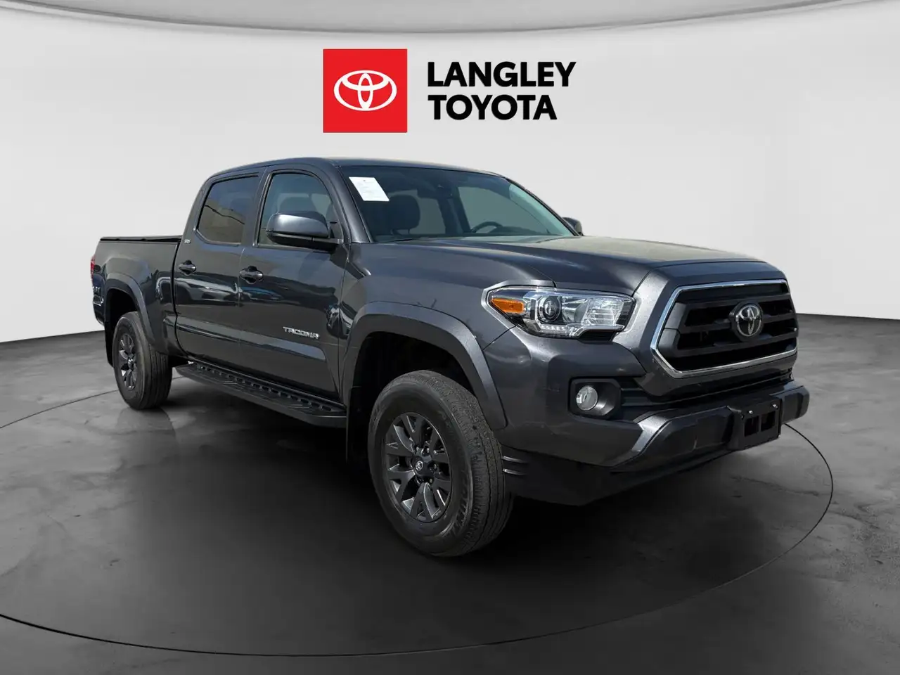 Toyota Tacoma снимка Toyota Tacoma