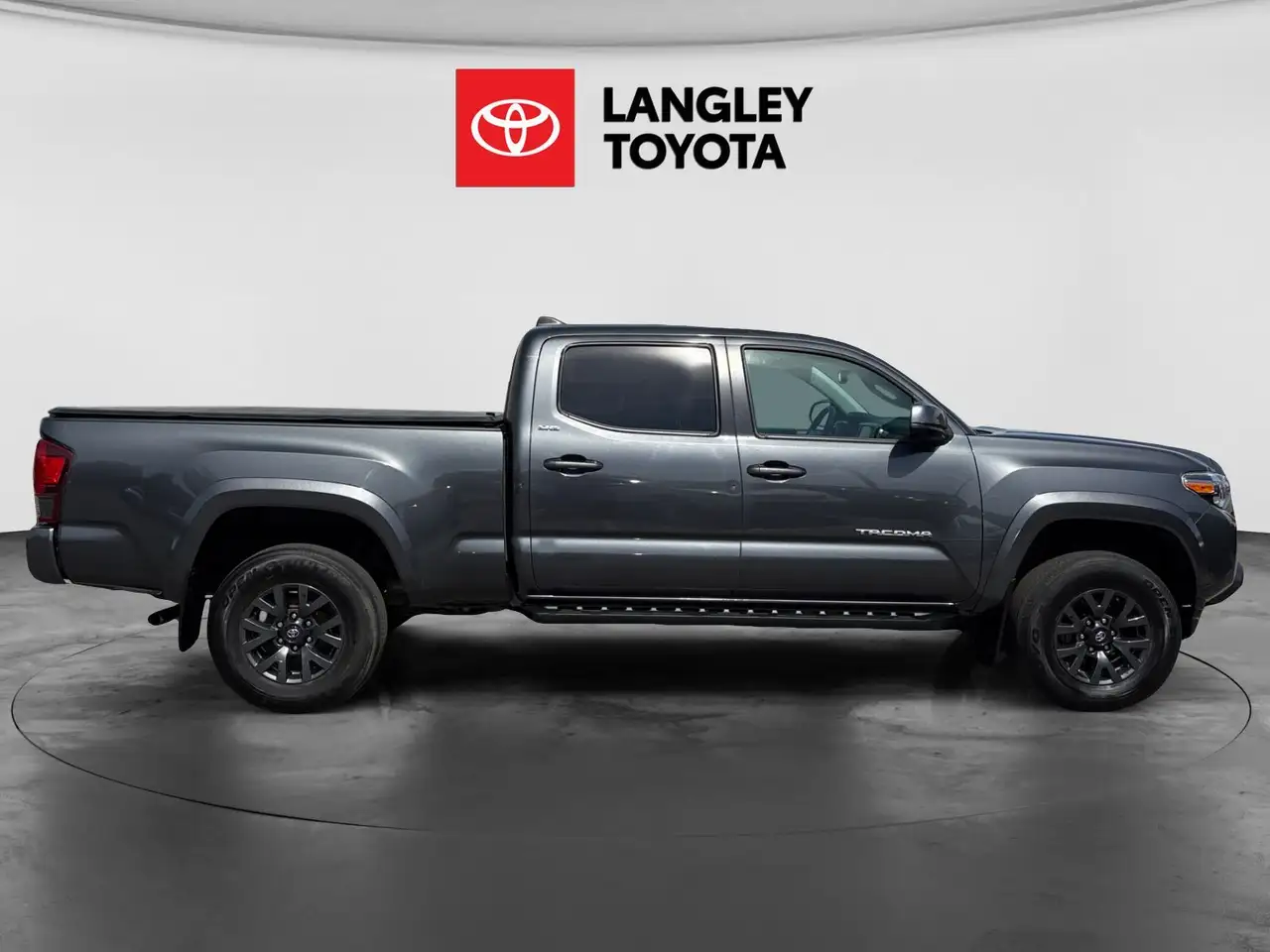 Toyota Tacoma снимка Toyota Tacoma