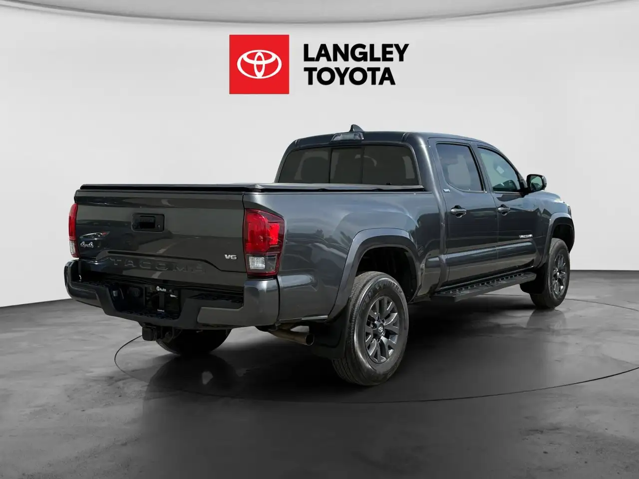 Toyota Tacoma снимка Toyota Tacoma