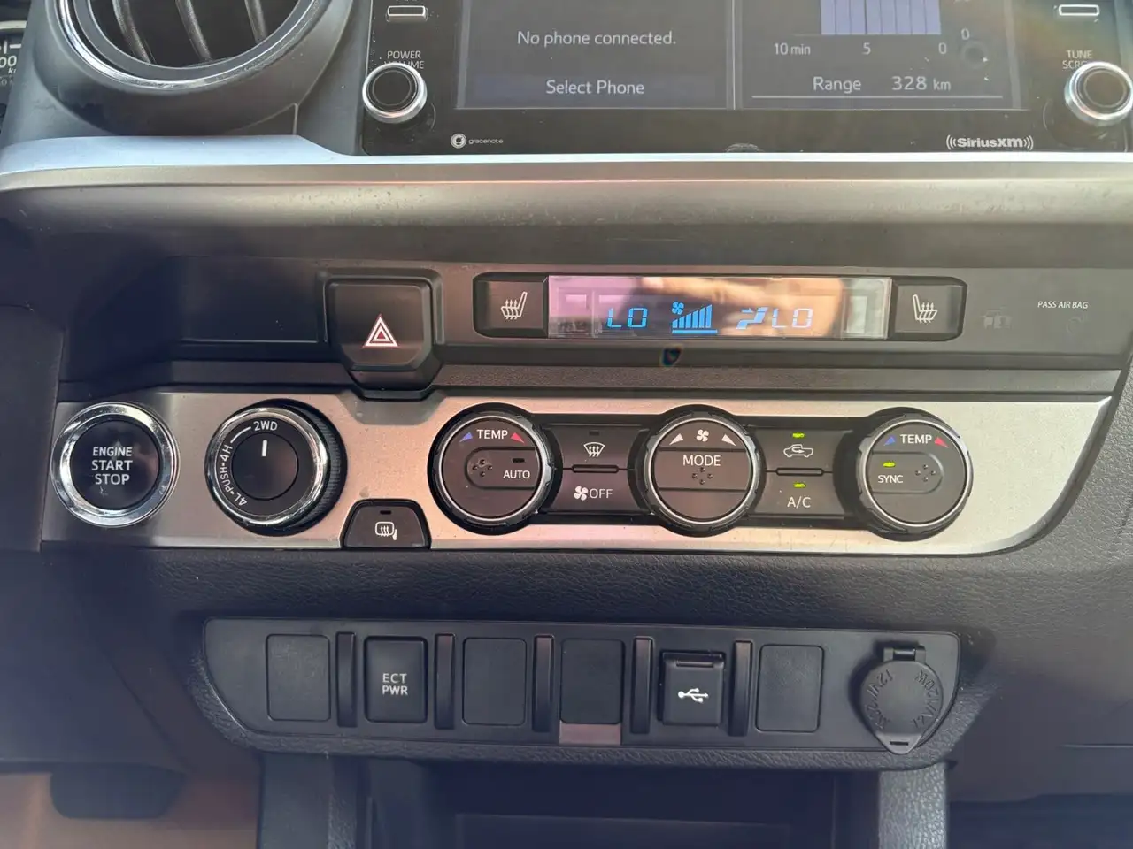 Toyota Tacoma снимка Toyota Tacoma