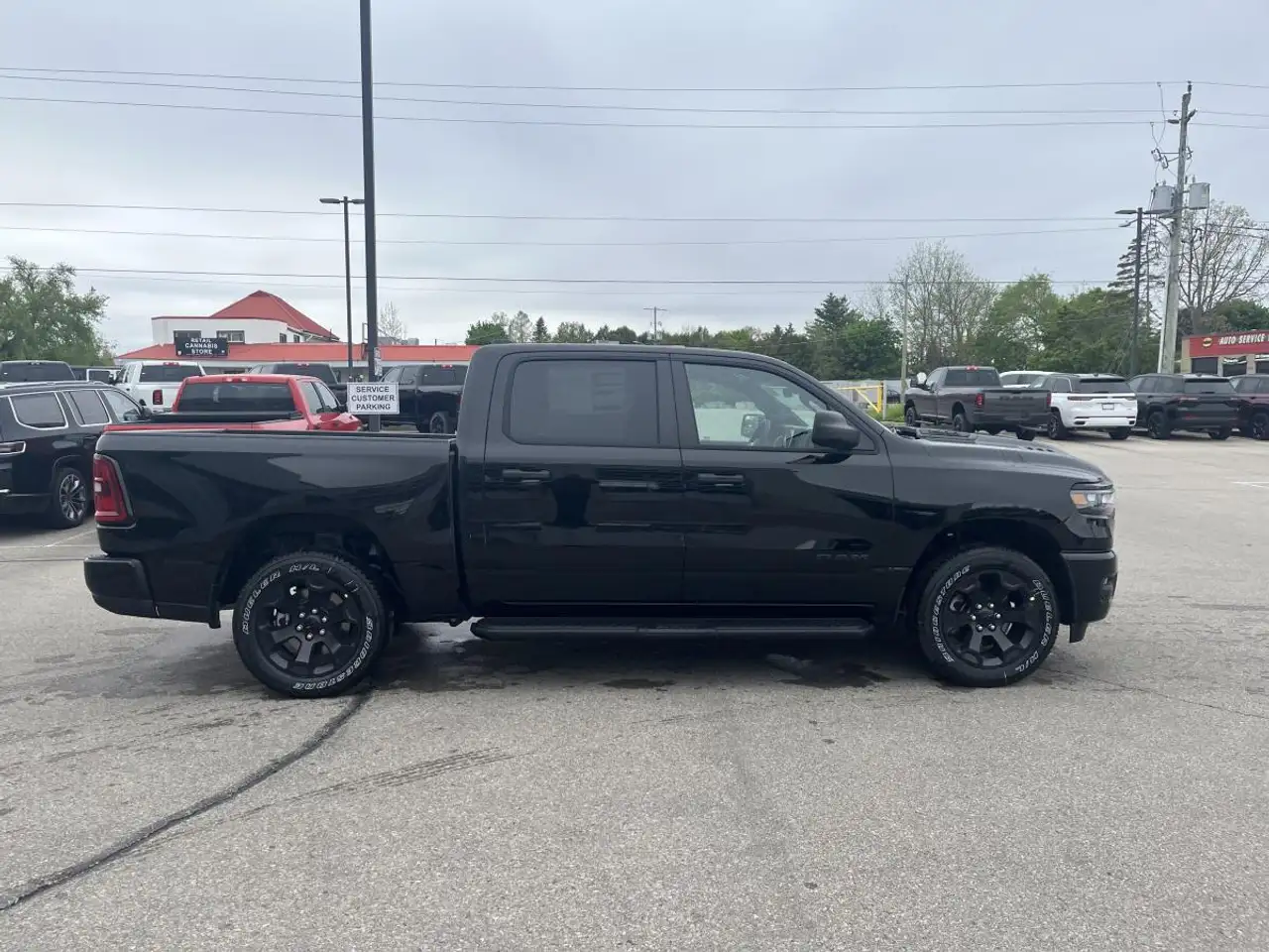RAM 1500 снимка RAM 1500