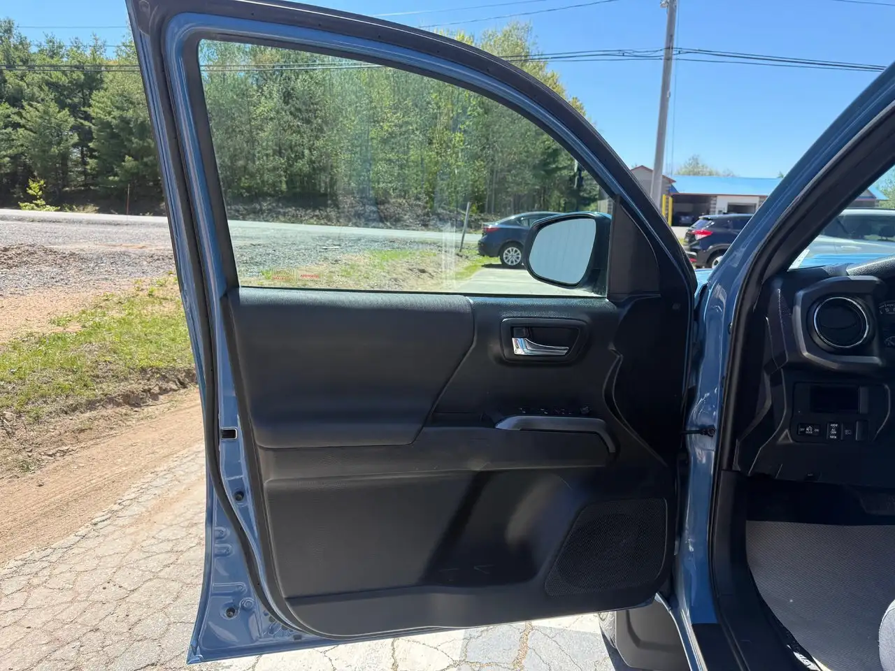 Toyota Tacoma снимка Toyota Tacoma