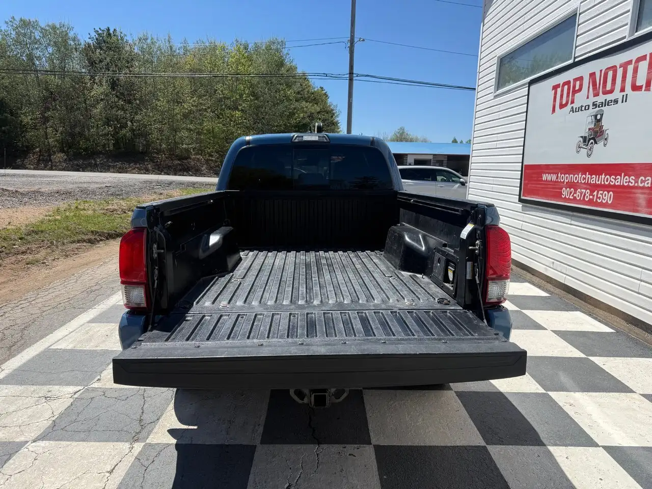 Toyota Tacoma снимка Toyota Tacoma