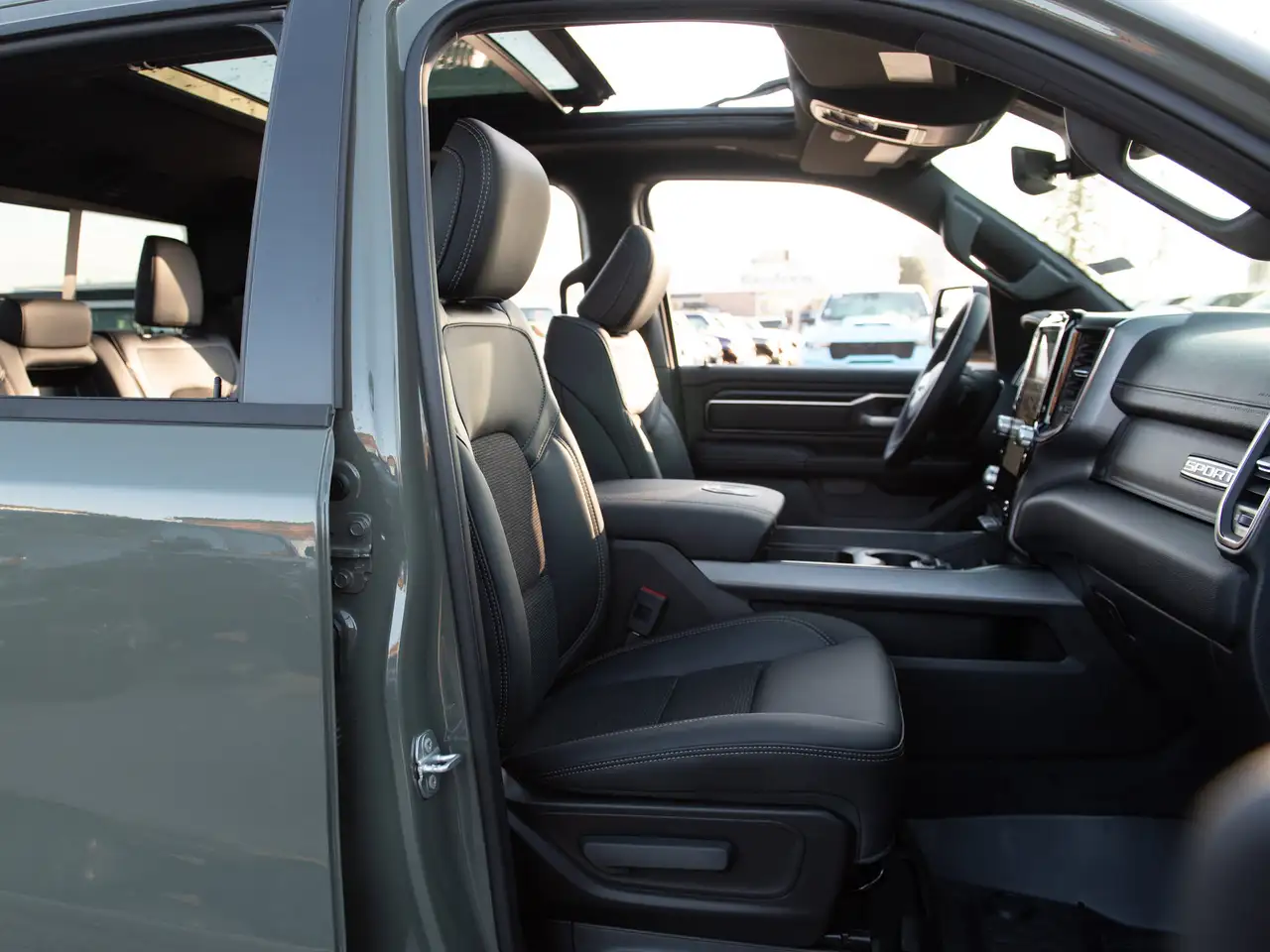 RAM 1500 photo RAM 1500
