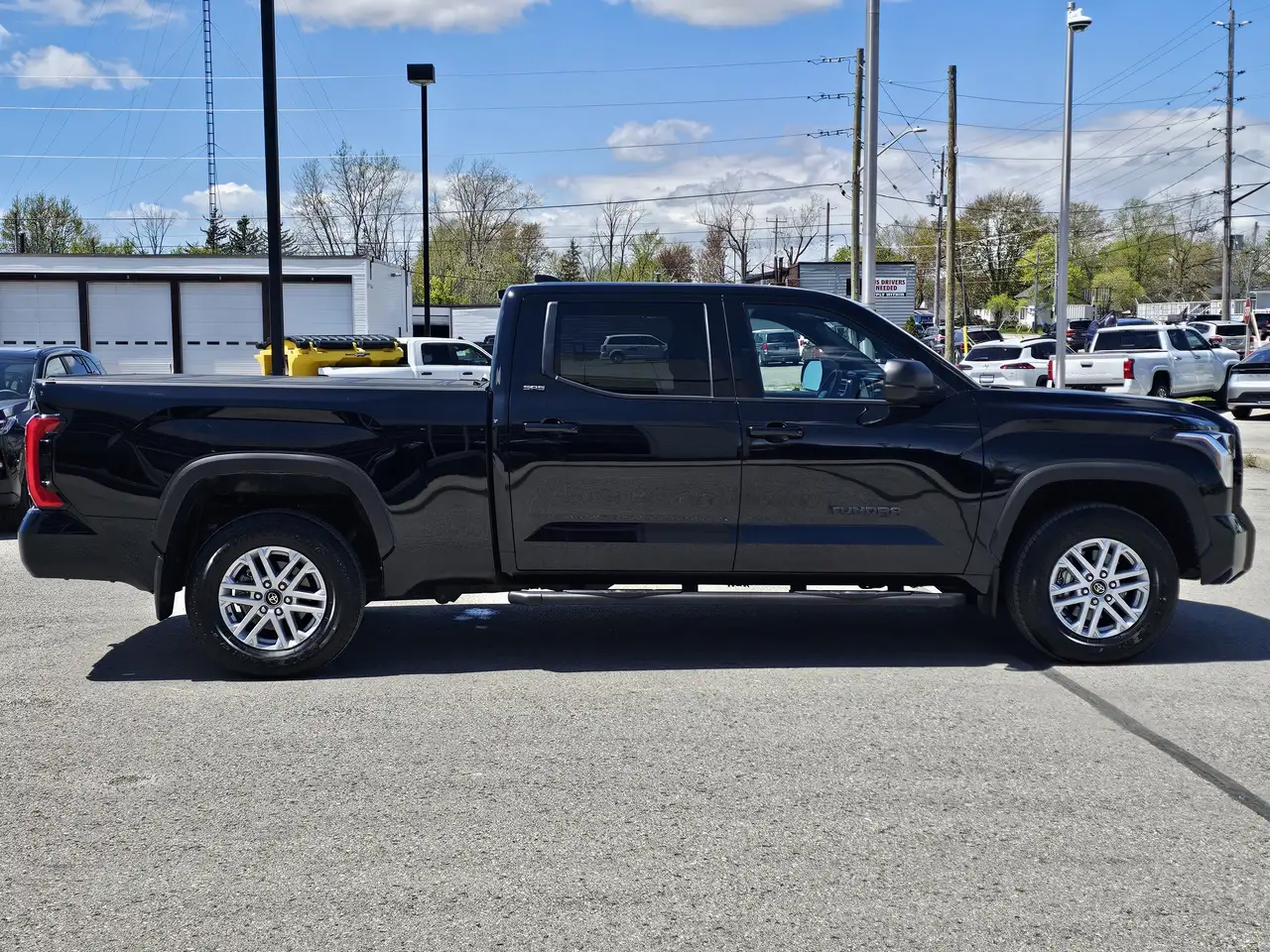 Toyota Tundra снимка Toyota Tundra