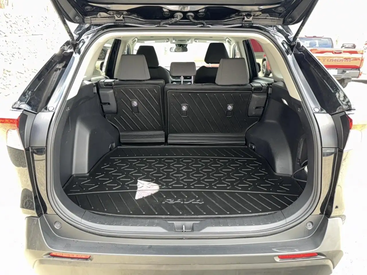 Toyota RAV 4 снимка Toyota RAV 4
