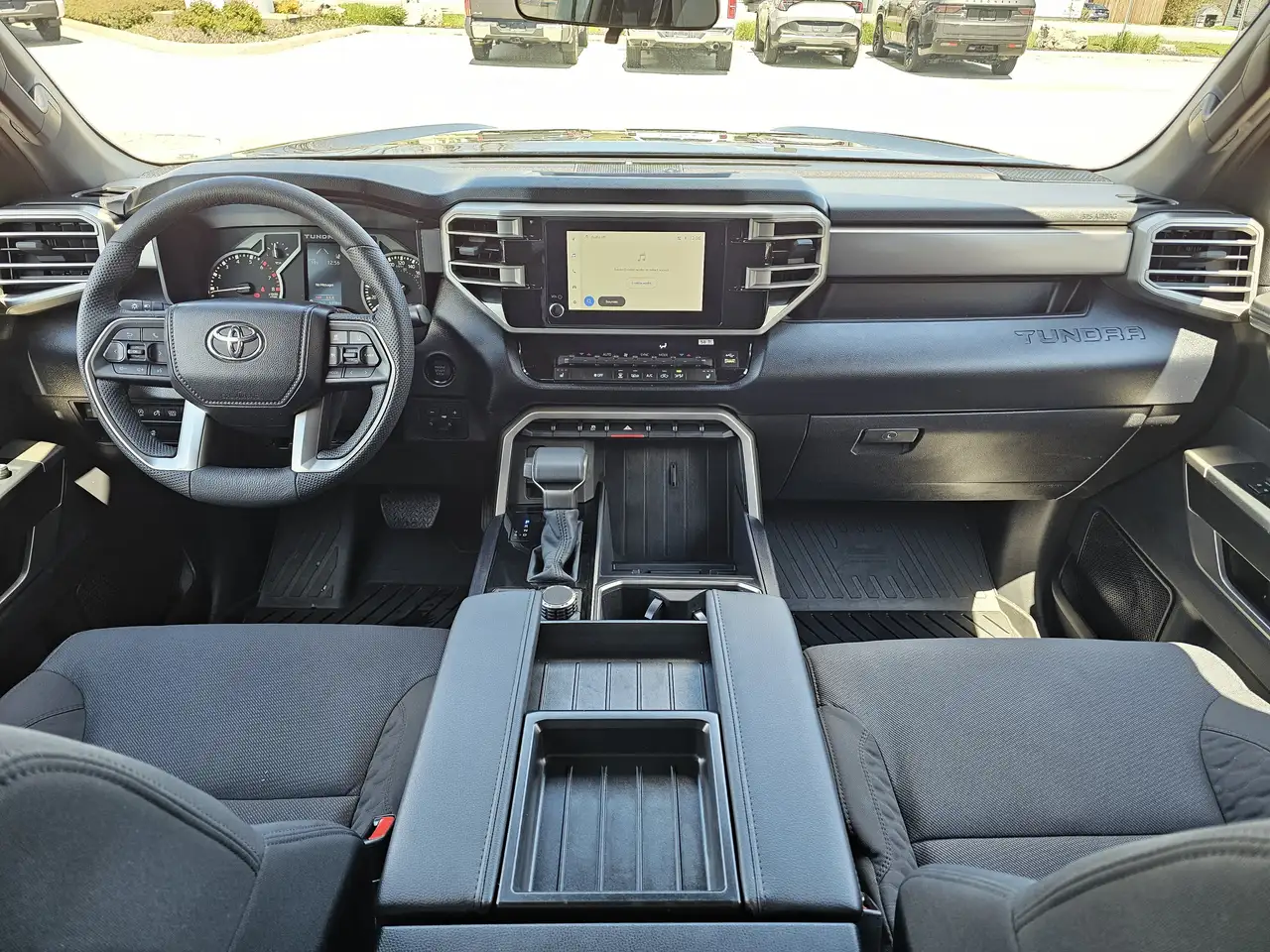 Toyota Tundra снимка Toyota Tundra