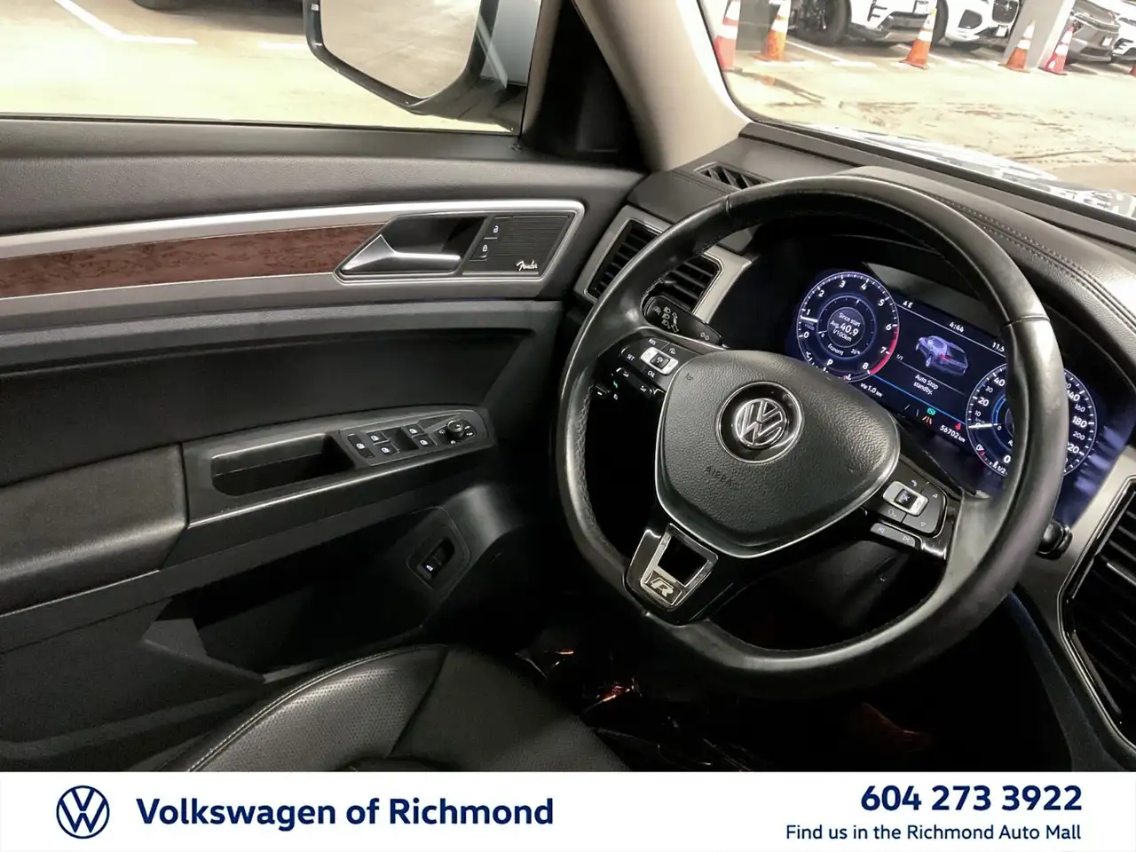 Volkswagen Atlas снимка Volkswagen Atlas