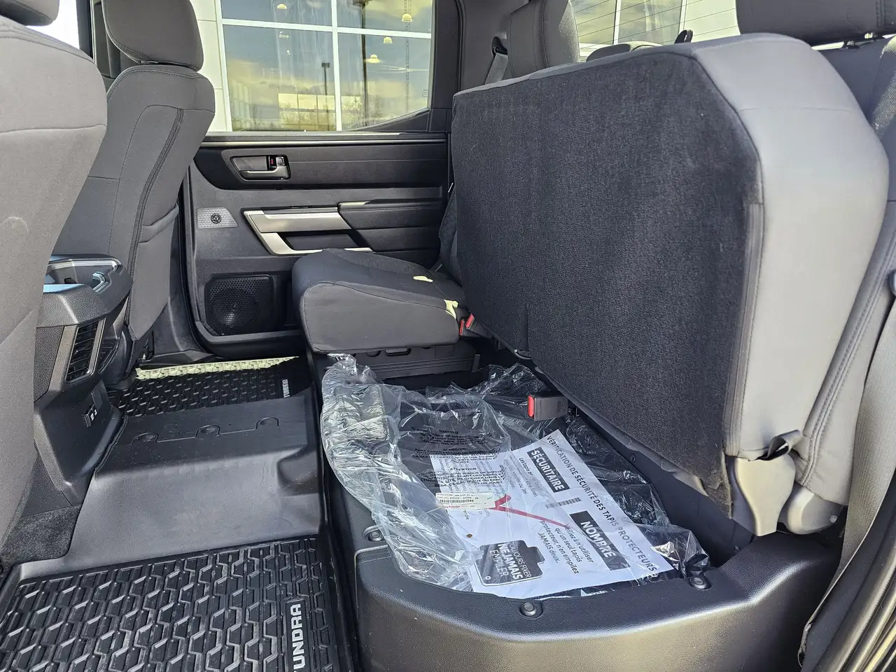 Toyota Tundra снимка Toyota Tundra