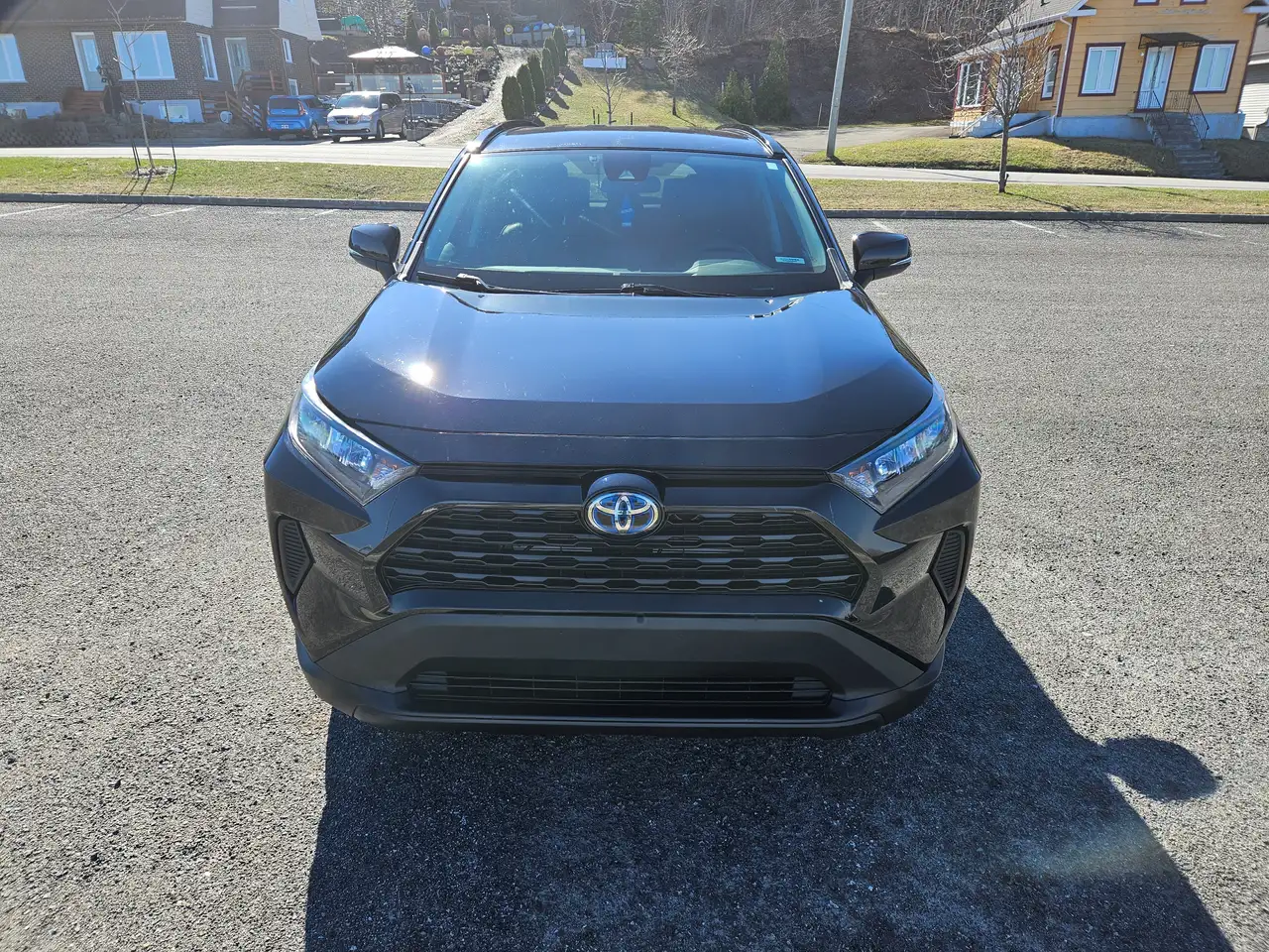 Toyota RAV 4 снимка Toyota RAV 4