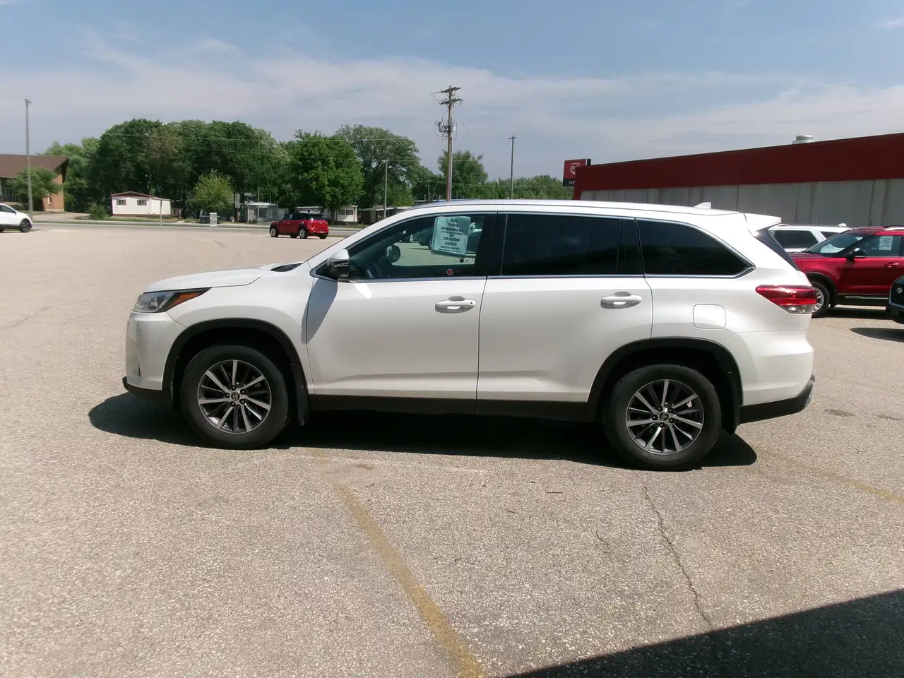 Toyota Highlander снимка Toyota Highlander