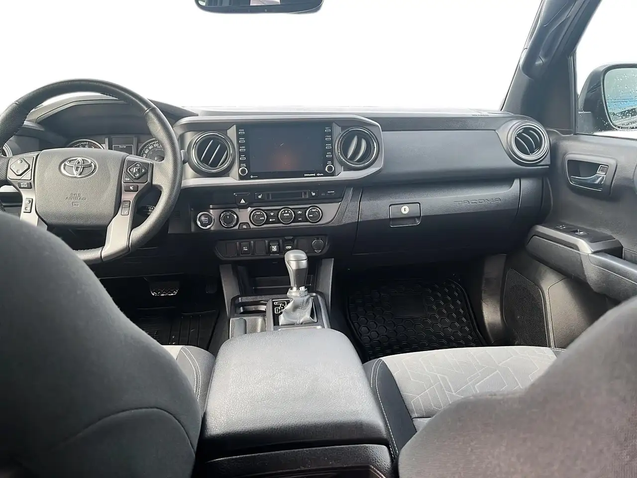 Toyota Tacoma снимка Toyota Tacoma