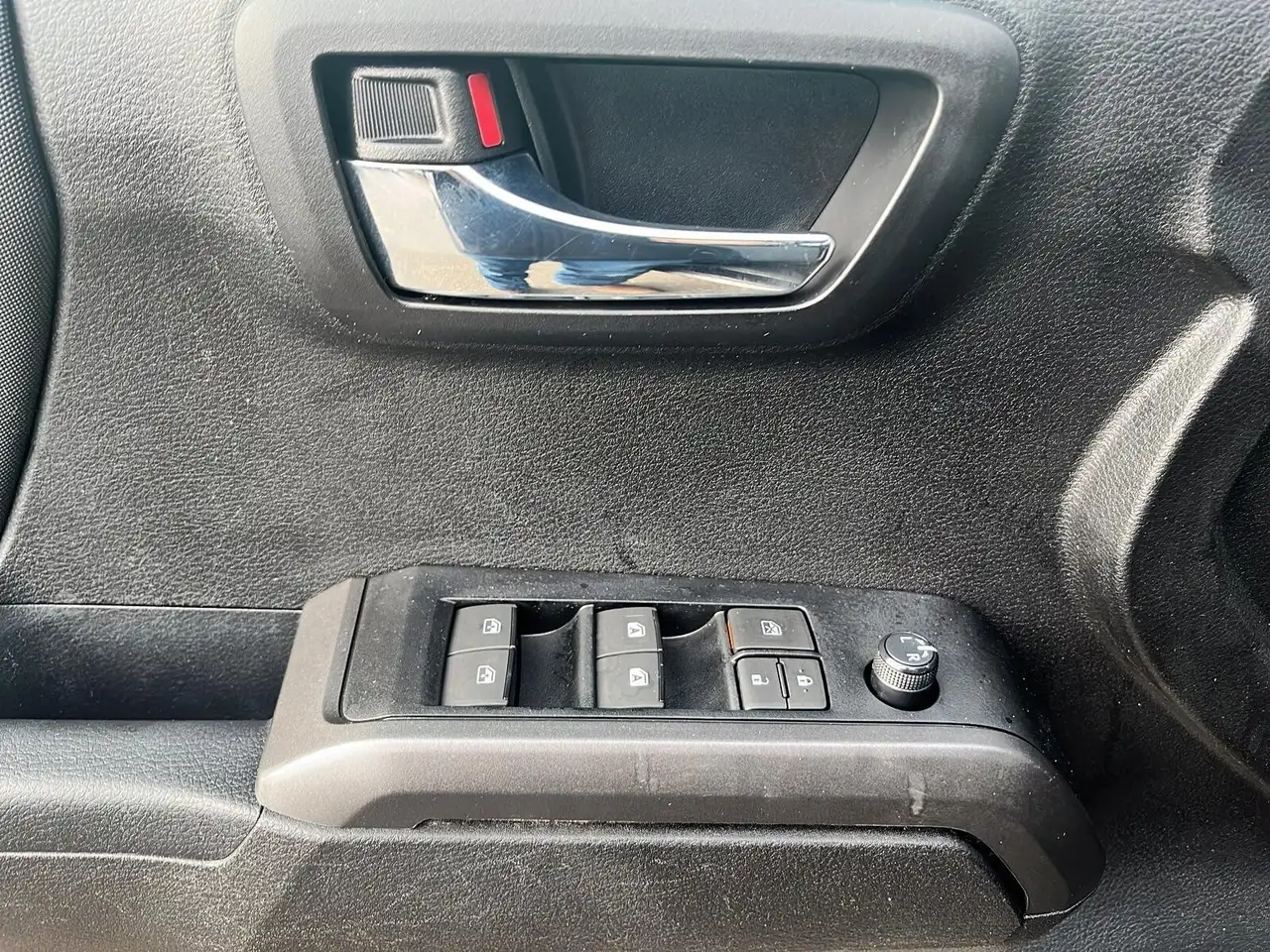Toyota Tacoma снимка Toyota Tacoma