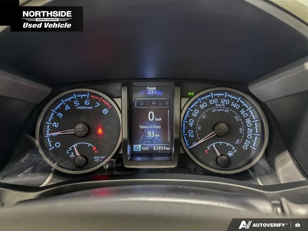 Toyota Tacoma снимка Toyota Tacoma