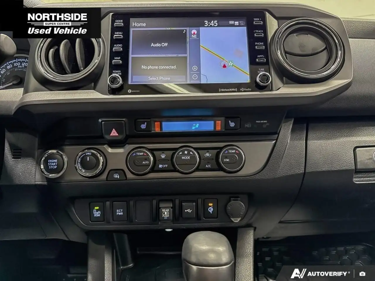 Toyota Tacoma снимка Toyota Tacoma