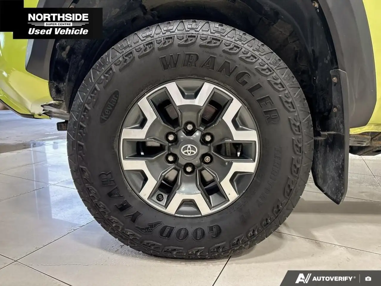 Toyota Tacoma снимка Toyota Tacoma