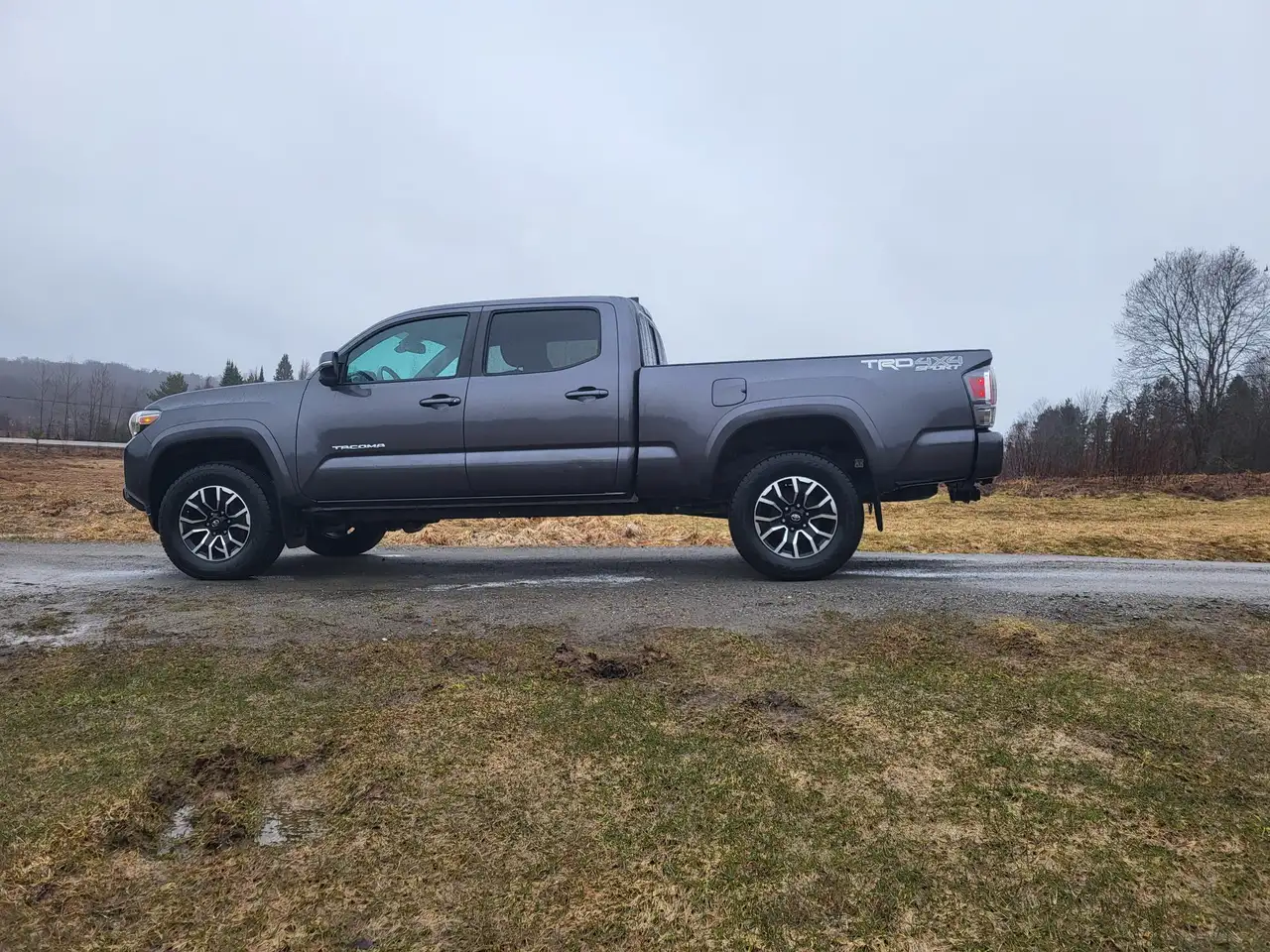 Toyota Tacoma снимка Toyota Tacoma