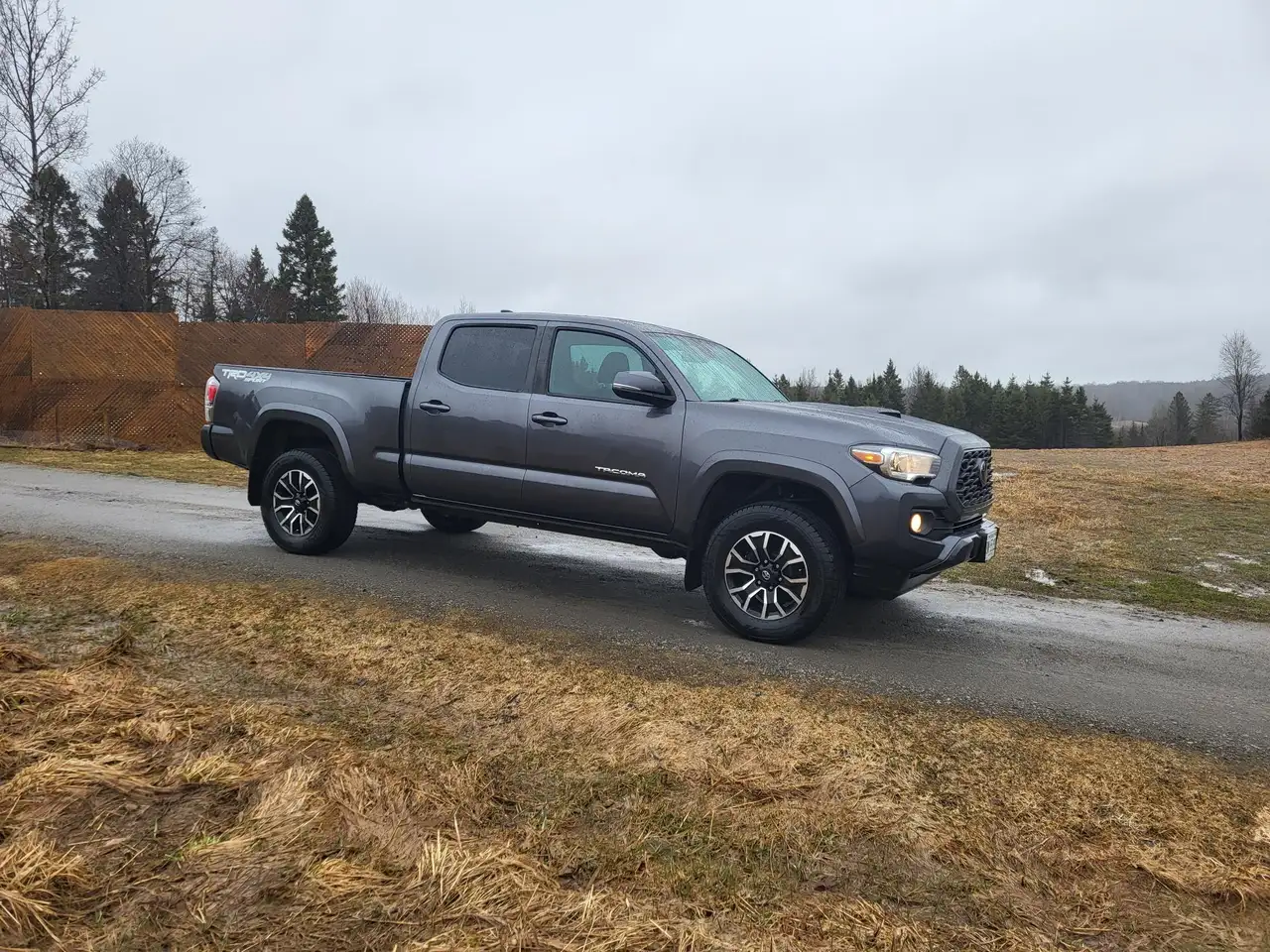 Toyota Tacoma снимка Toyota Tacoma