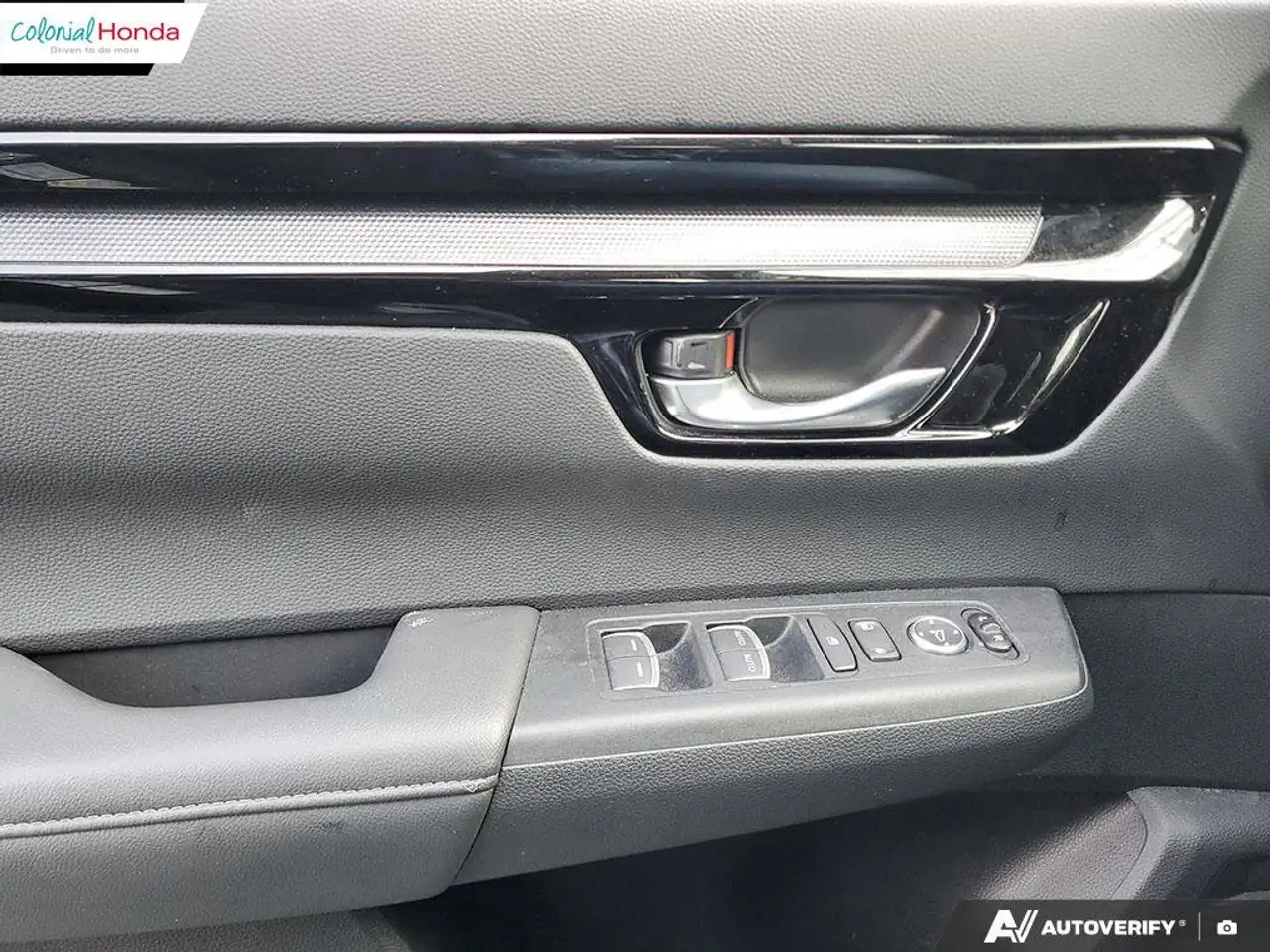 Honda CR-V photo Honda CR-V