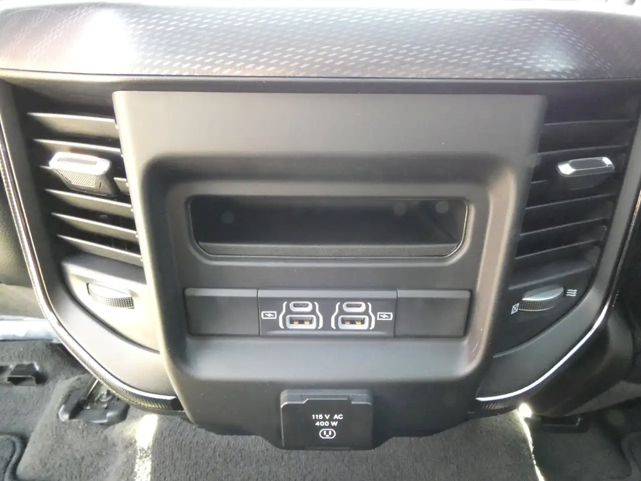 RAM 1500 photo RAM 1500