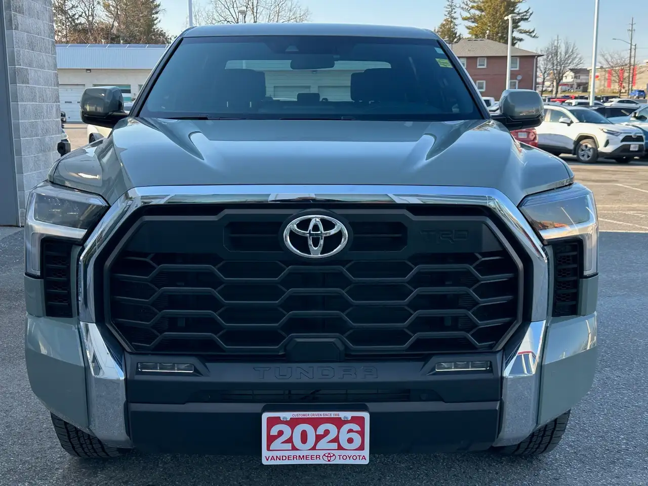 Toyota Tundra снимка Toyota Tundra