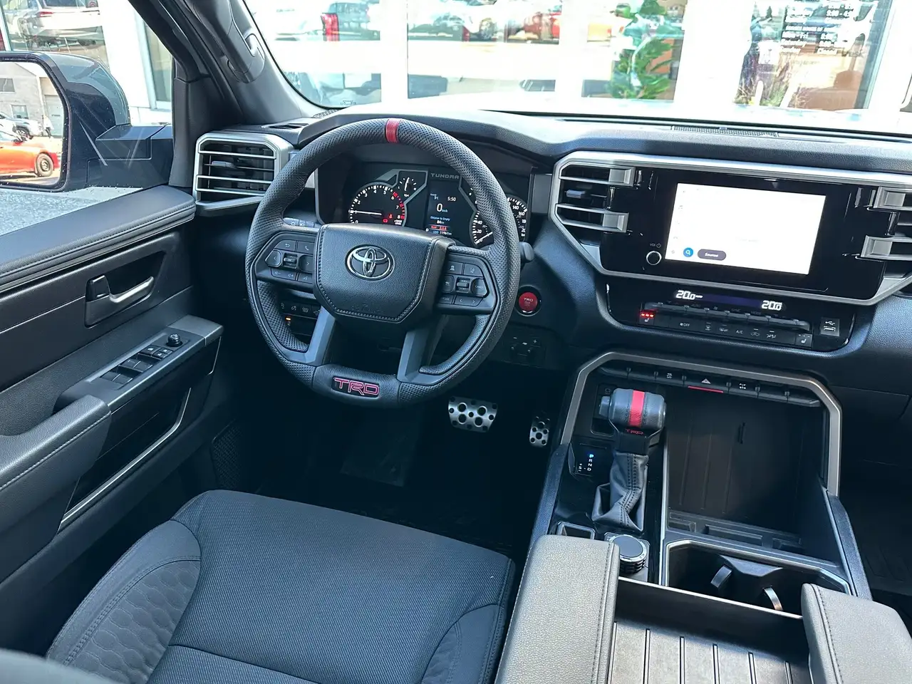 Toyota Tundra снимка Toyota Tundra