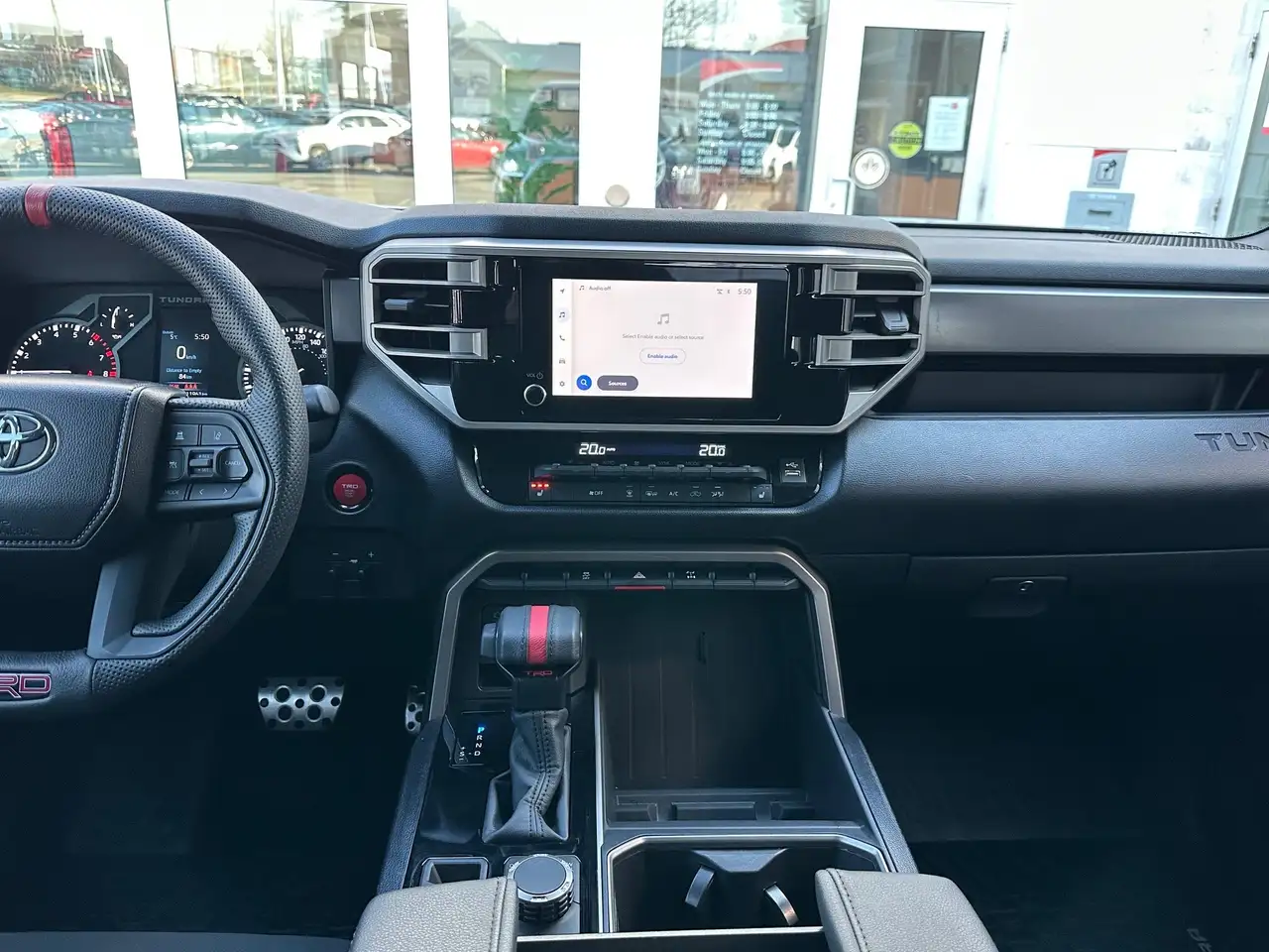 Toyota Tundra снимка Toyota Tundra