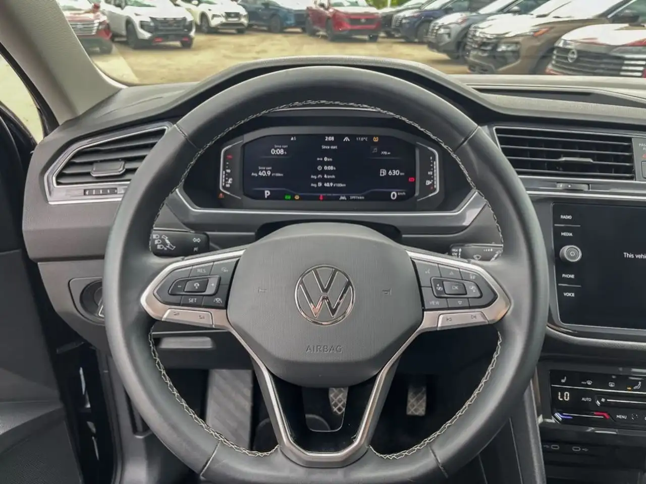 Volkswagen Tiguan photo Volkswagen Tiguan