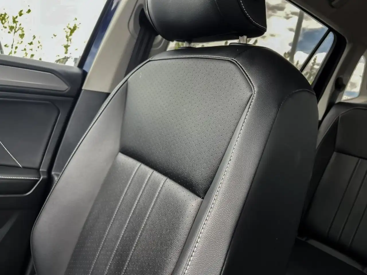 Volkswagen Tiguan photo Volkswagen Tiguan