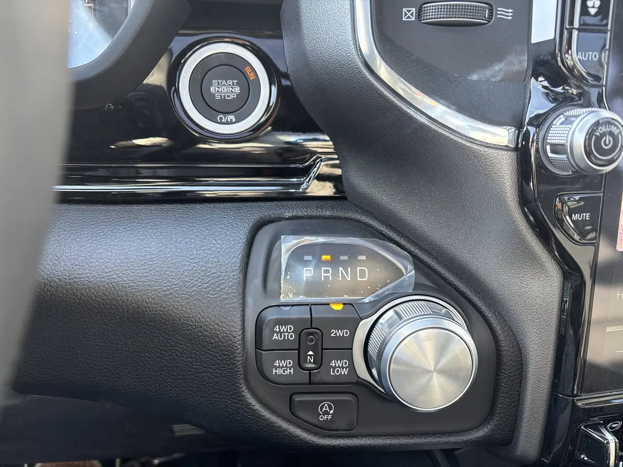 RAM 1500 photo RAM 1500