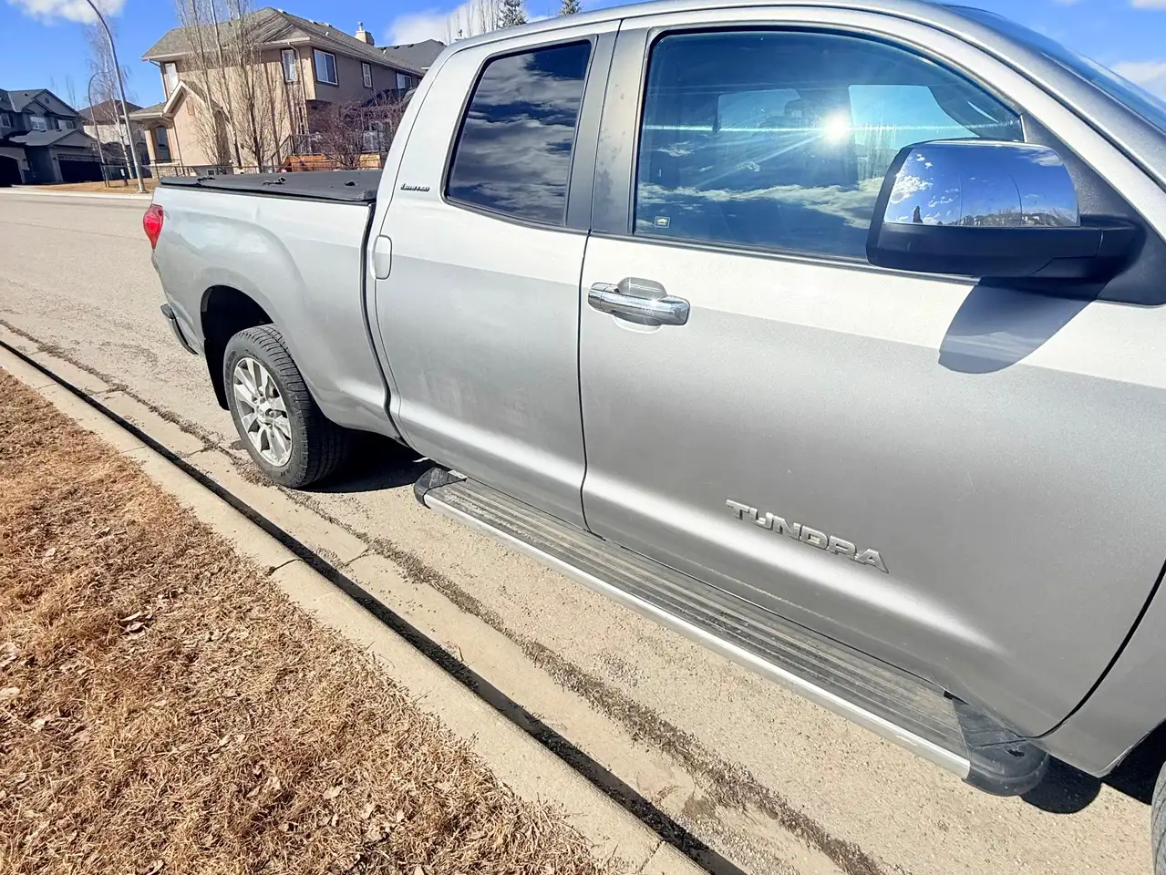 Toyota Tundra снимка Toyota Tundra