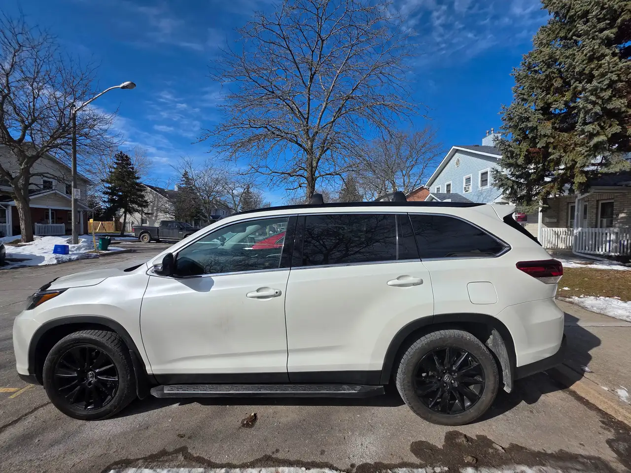 Toyota Highlander снимка Toyota Highlander