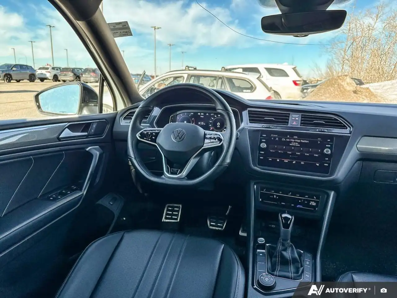 Volkswagen Tiguan снимка Volkswagen Tiguan