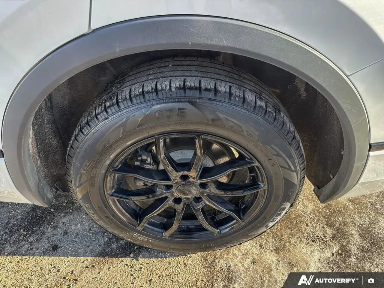 Volkswagen Tiguan снимка Volkswagen Tiguan