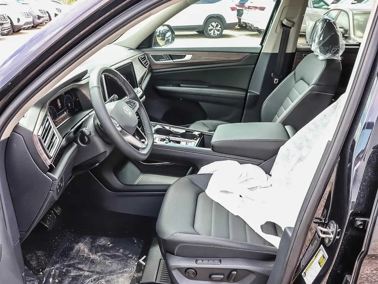 Volkswagen Atlas photo Volkswagen Atlas