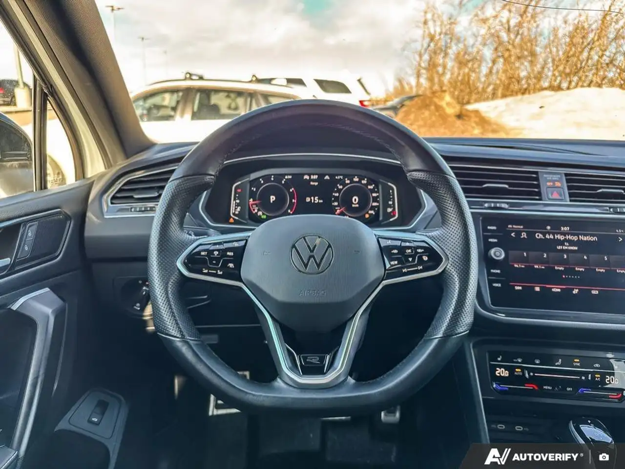 Volkswagen Tiguan снимка Volkswagen Tiguan