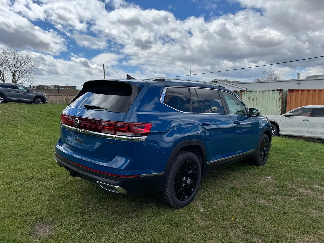 Volkswagen Atlas снимка Volkswagen Atlas