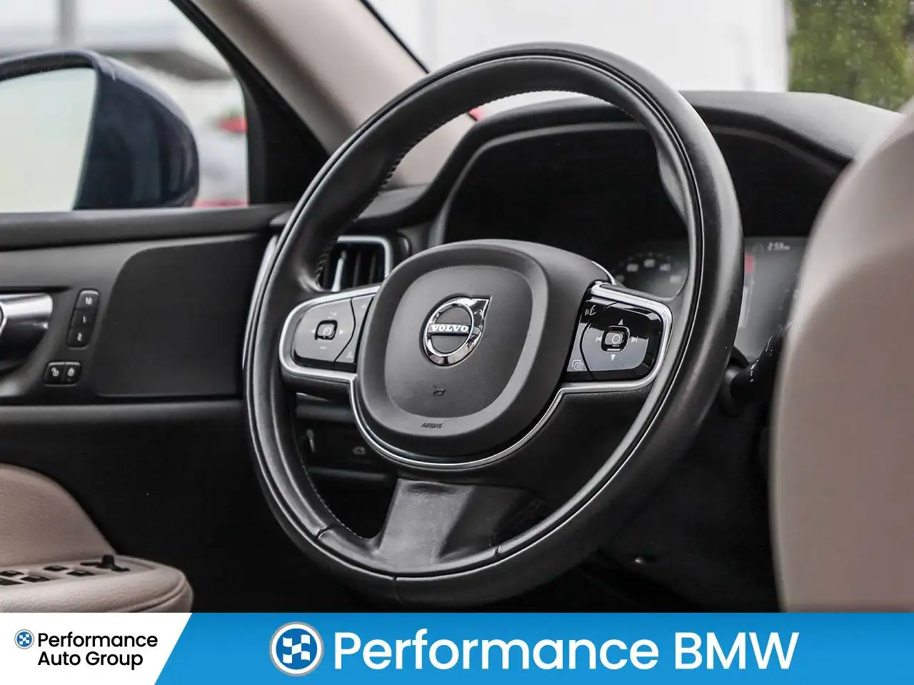 Volvo V60 Cross Country fotografie Volvo V60 Cross Country