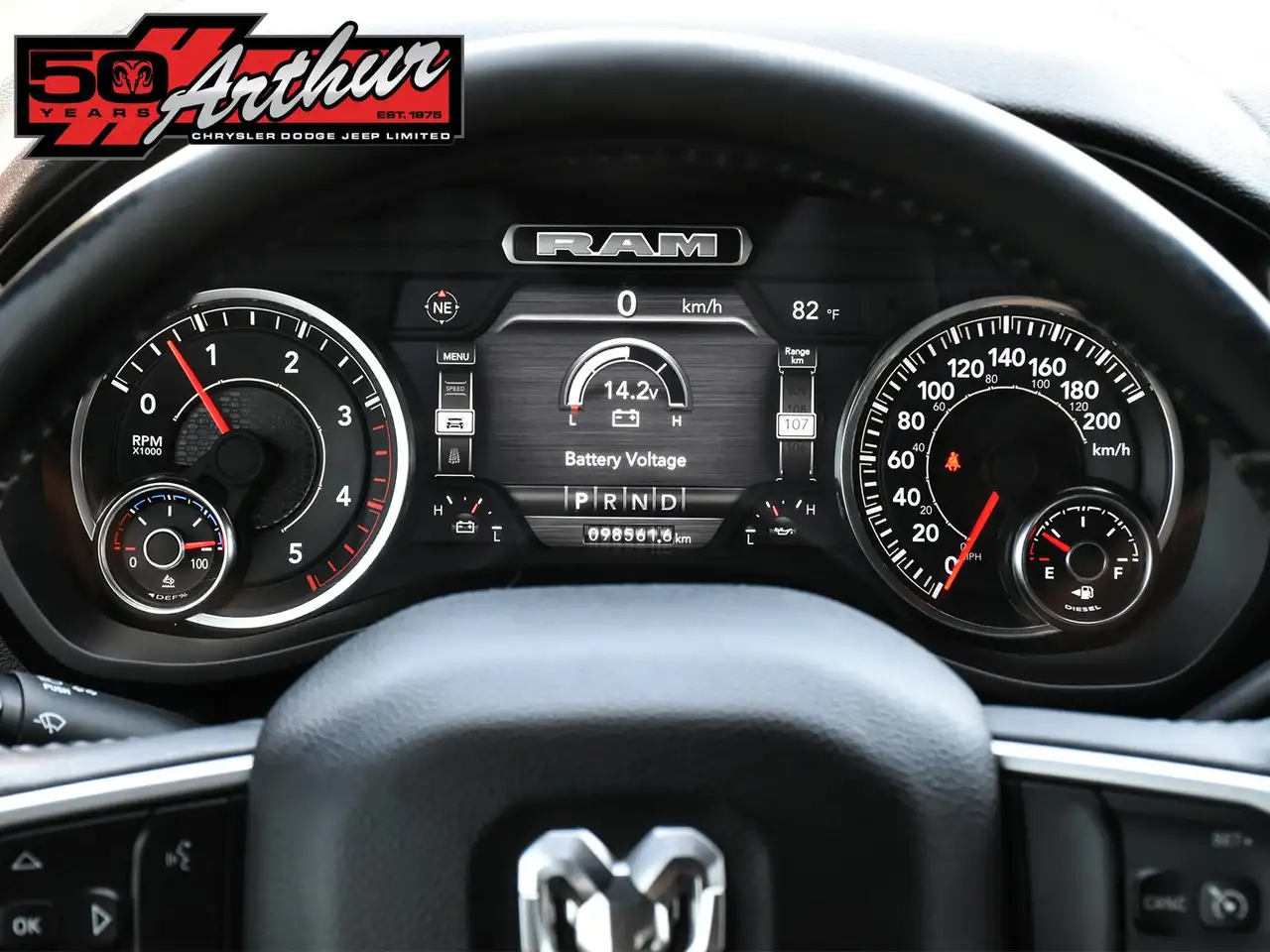 RAM 3500 снимка RAM 3500