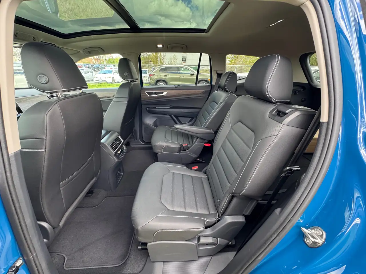 Volkswagen Atlas снимка Volkswagen Atlas