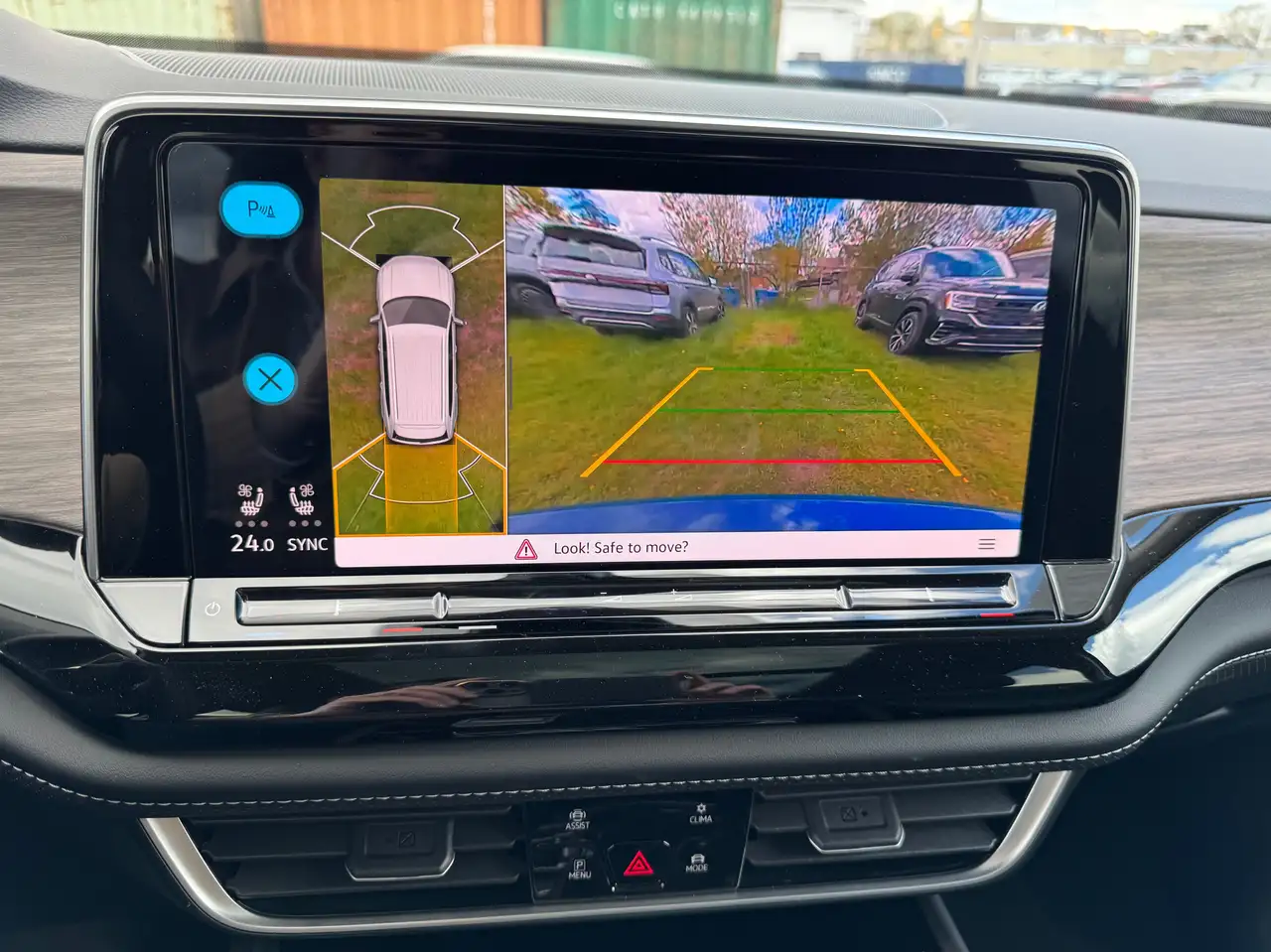 Volkswagen Atlas снимка Volkswagen Atlas