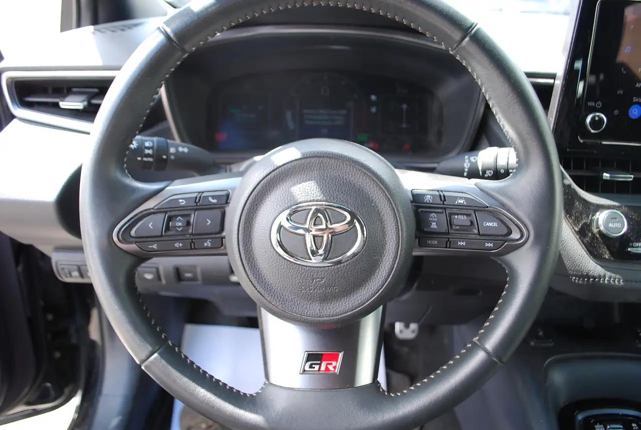 Toyota GR Corolla снимка Toyota GR Corolla