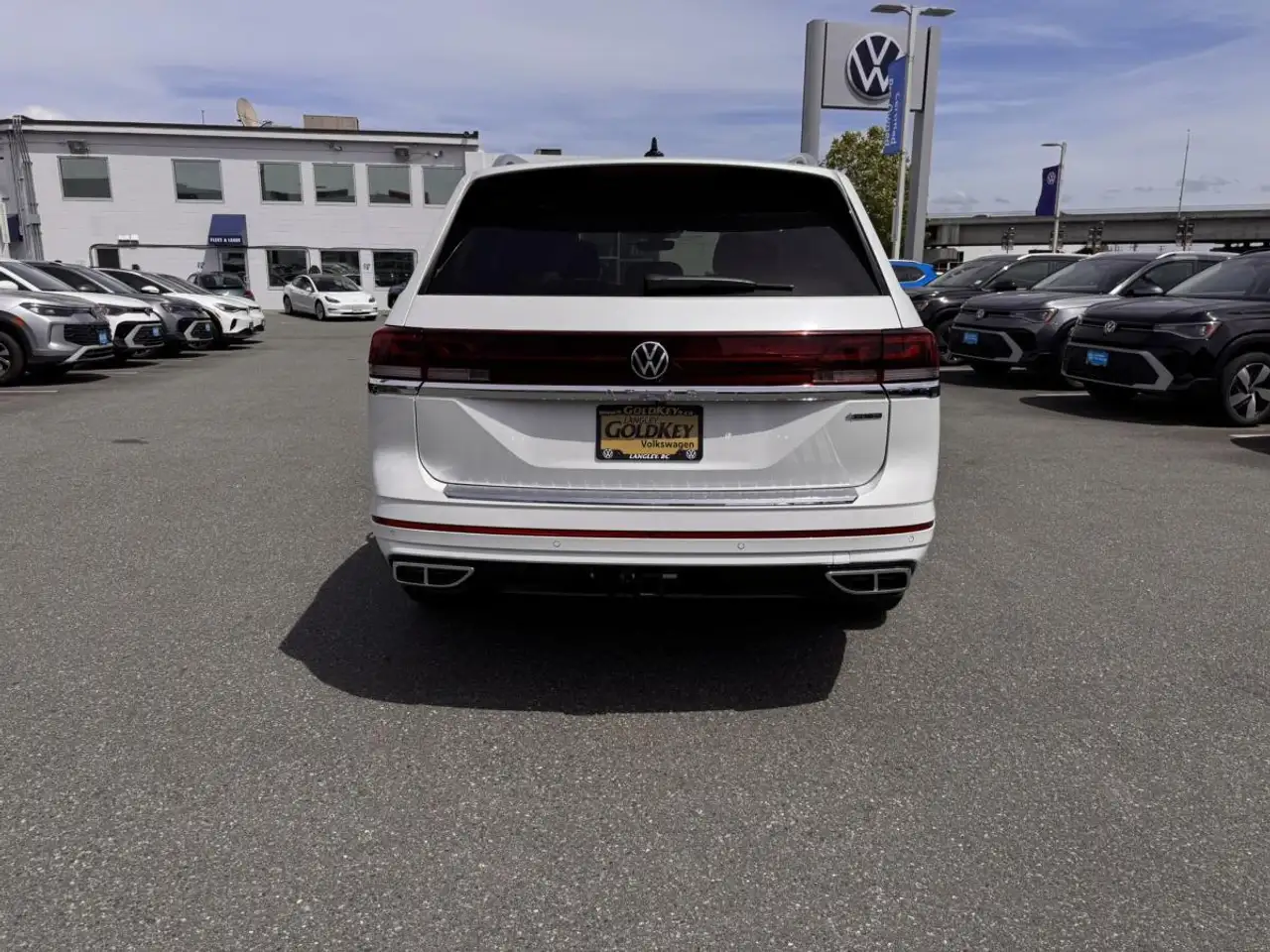Volkswagen Atlas снимка Volkswagen Atlas
